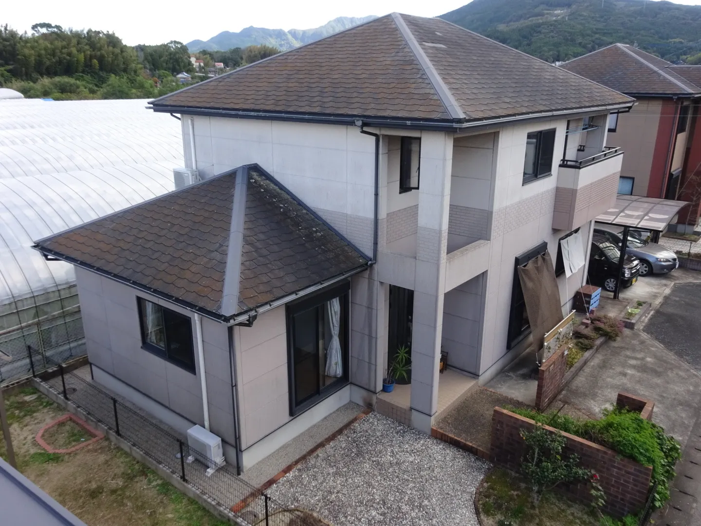 
  佐賀県伊万里市の外壁・屋根塗装 施工事例 K様鄭 様
 