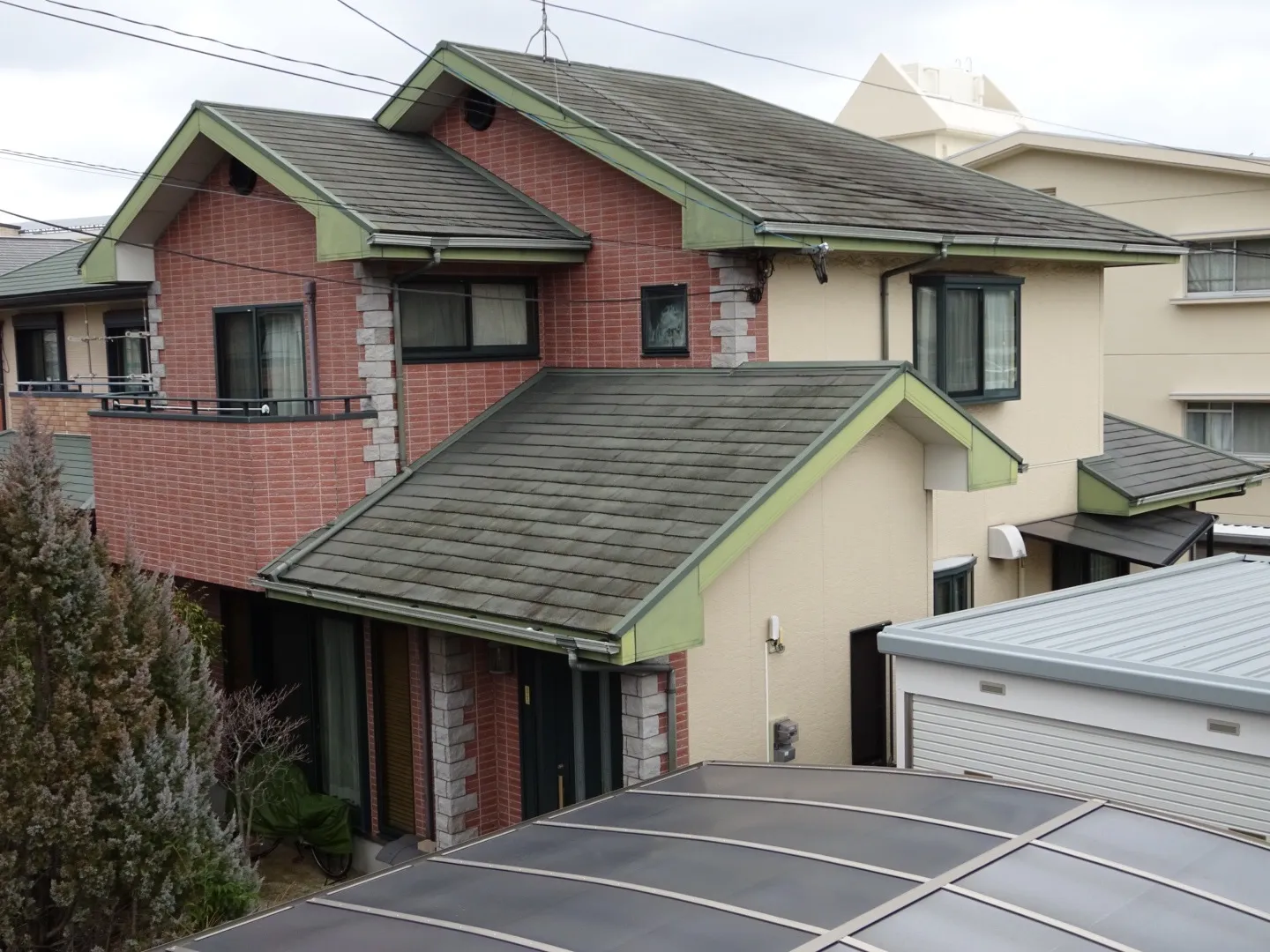 
  福岡県福岡市の外壁・屋根塗装 施工事例 J　 様
 