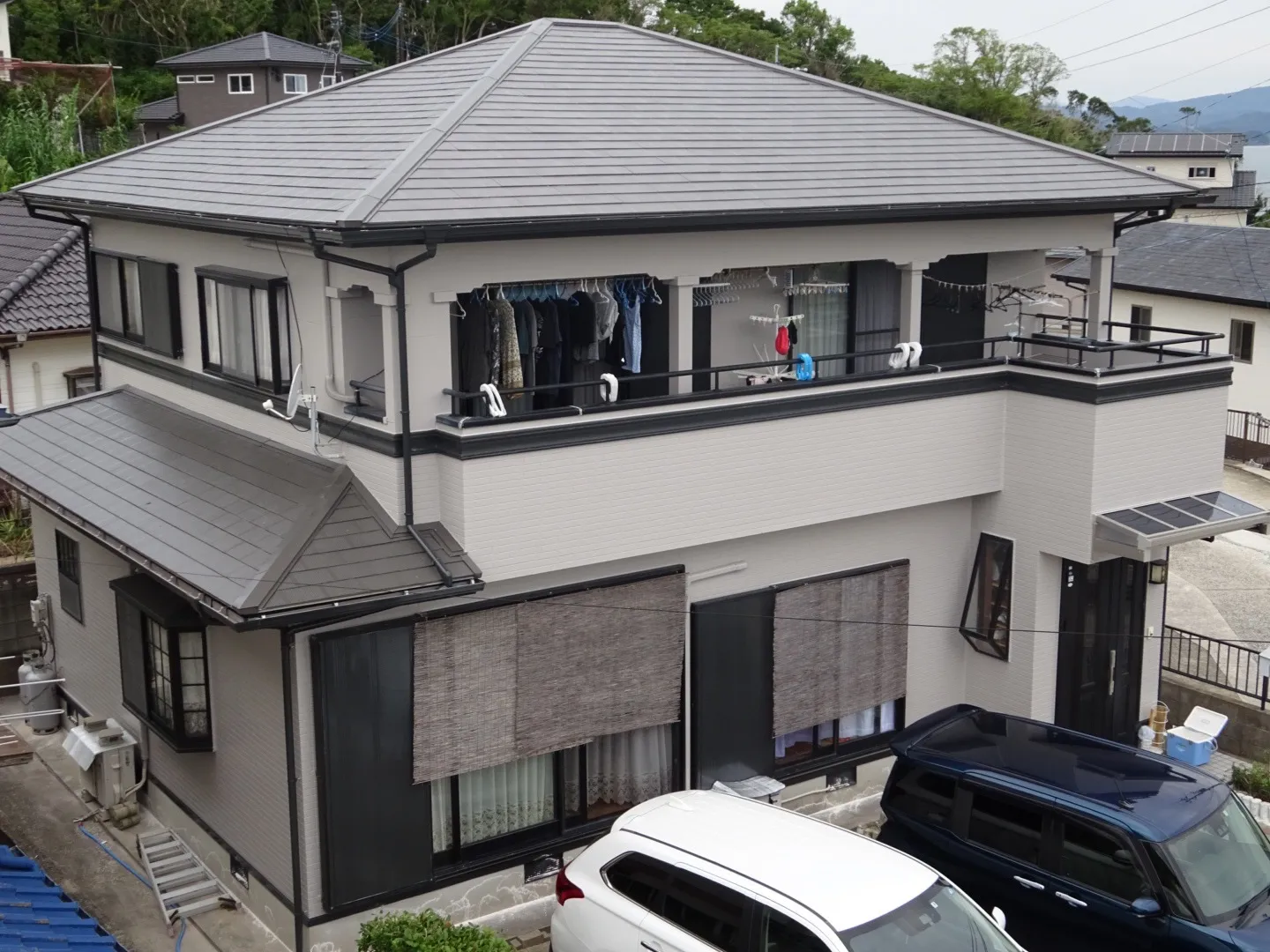 
  長崎県佐世保市の外壁・屋根塗装 施工事例 Y 様
 