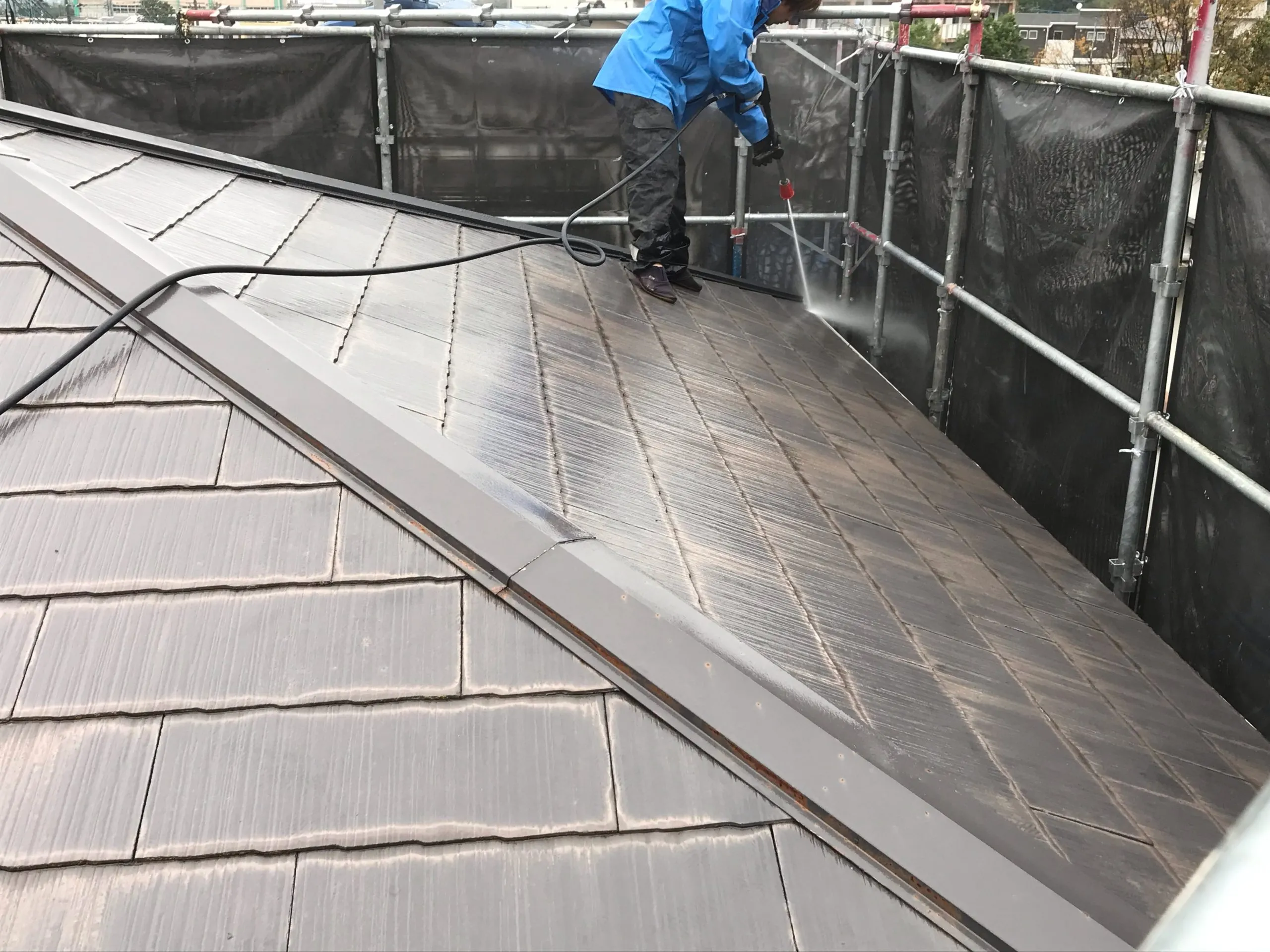 
  福岡県福岡市の屋根塗装 施工事例 S 様
 