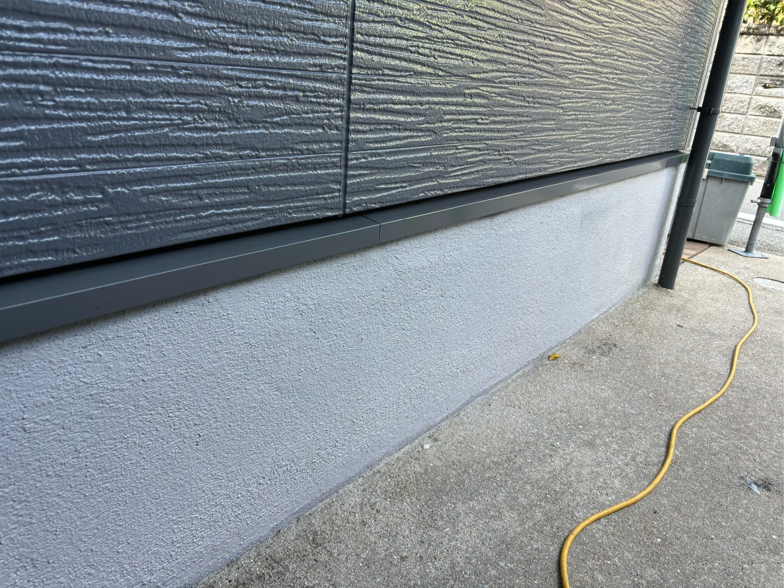 
  福岡県福岡市の外壁・屋根塗装 施工事例 S 様
 