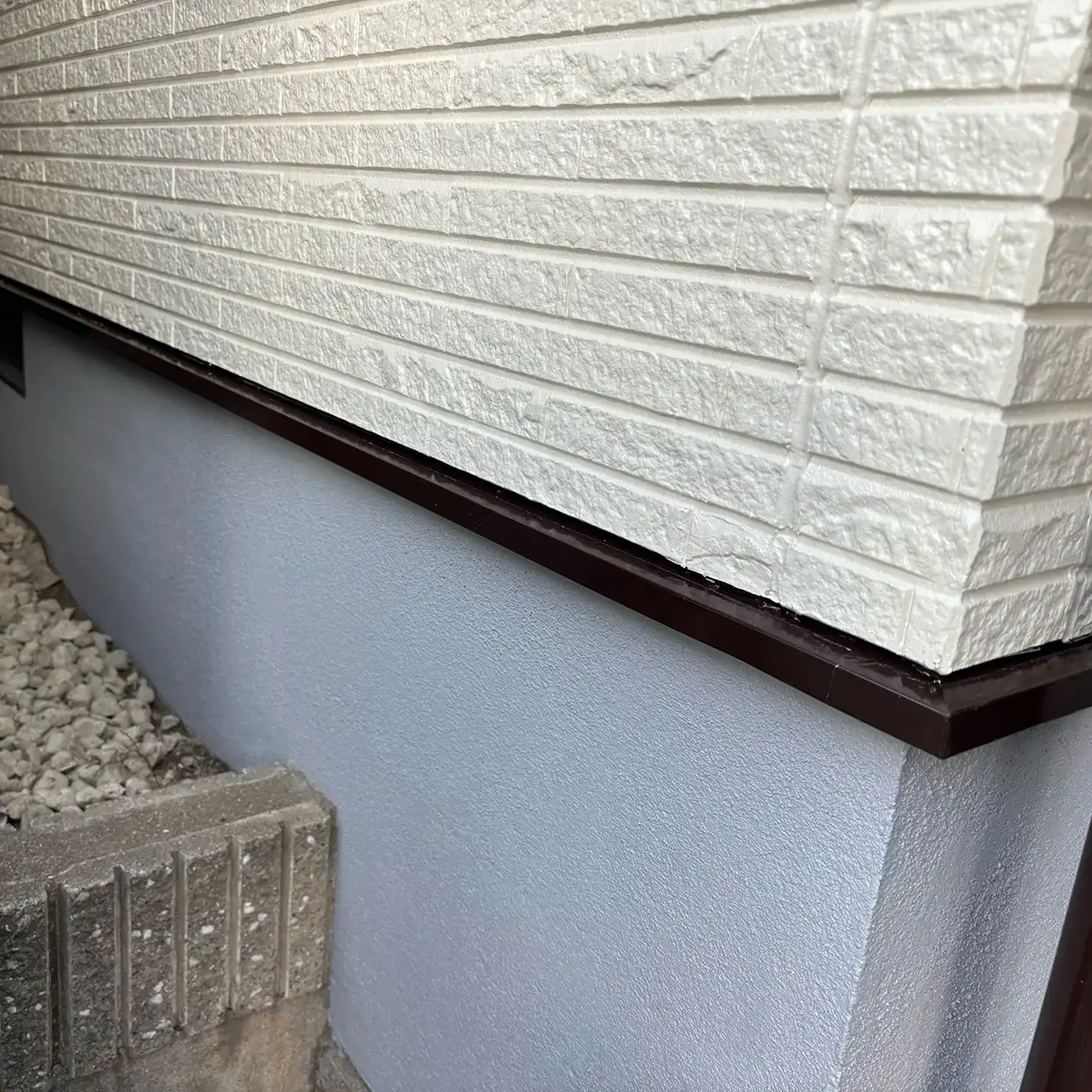 ひび割れ補修と塗装で美しく仕上げた外壁（ひびきペイント施工）