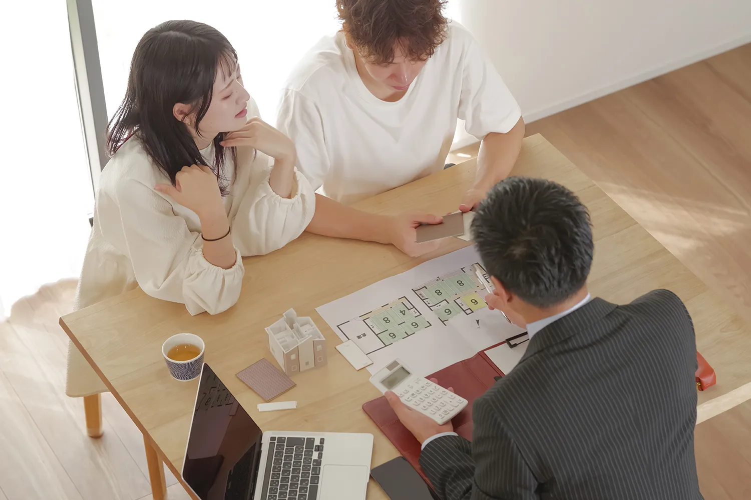 ひびきペイントではご自宅にお伺いしてお見積を丁寧にご説明させていただきます。