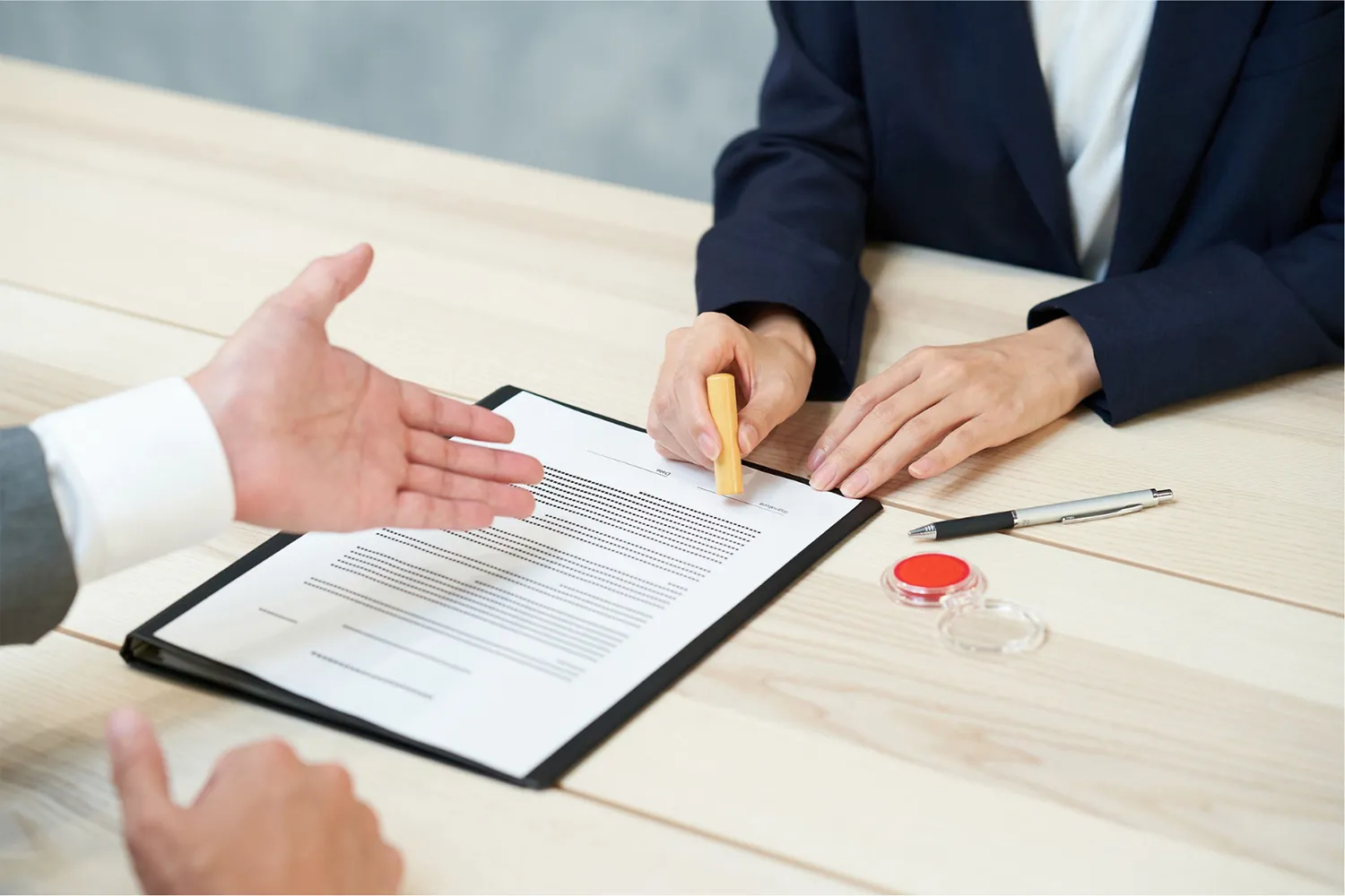 ひびきペイントではしっかり「書面」でご契約していただきます。